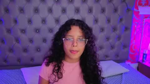 little_lilith_apple online show from September 10, 11:39 pm