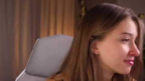 Kiki online show from October 14, 3:59 pm