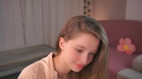 Kiki online show from March 11, 4:18 pm