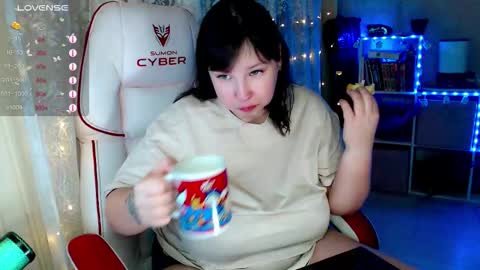 little_raiden online show from November 29, 2:41 am