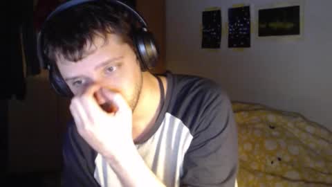 littlealien7 online show from October 3, 12:35 pm