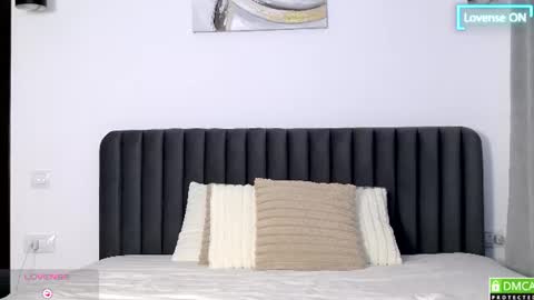 littleblondbunny online show from June 11, 9:57 pm