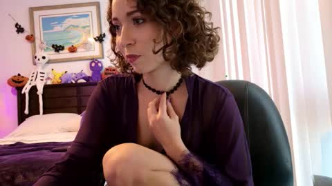 littledeathtrap online show from November 5, 9:28 pm