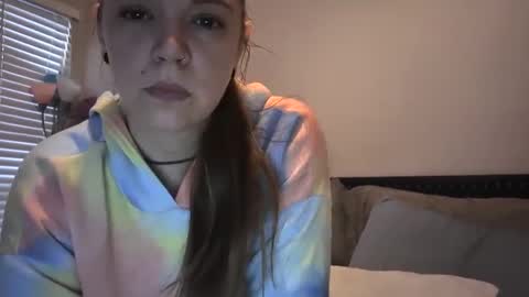 Snapshot of littlejessielov chatting on December 4, 10:46 pm Jessie online show from December 4, 10:46 pm