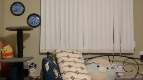 littleleo96 online show from July 23, 6:00 am