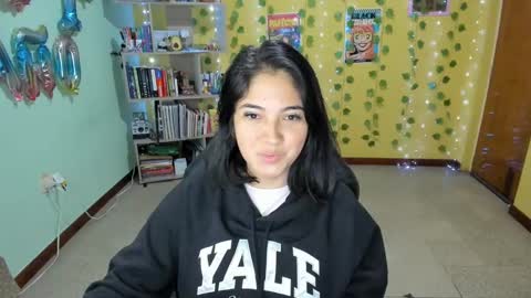 Snapshot of littleprety6969 chatting on January 18, 8:10 am Mia  Wednesday to Sunday 730 am to 1030 am Colombian Hour D online show from January 18, 8:10 am