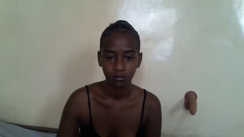 littlesandie online show from March 11, 4:41 am