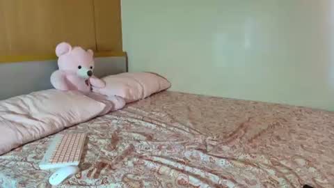 Maya online show from April 9, 4:27 am