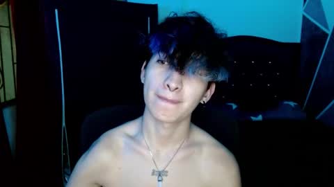 Snapshot of littlextrem chatting on October 4, 3:37 am Eros online show from October 4, 3:37 am