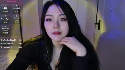 nana online show from February 26, 10:38 am