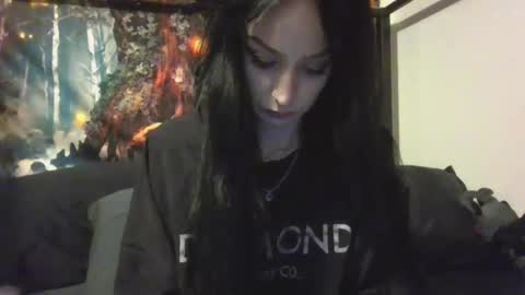 Liv Mirage online show from March 5, 3:40 am