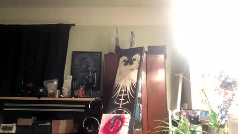 Liv Mirage online show from April 11, 7:29 pm