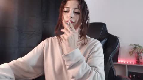 Elizabeth online show from January 7, 3:11 am