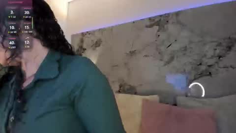 Liz  online show from February 20, 10:50 am