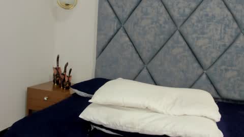 Snapshot of lizz_luna chatting on January 27, 6:20 pm lizz_luna online show from January 27, 6:20 pm