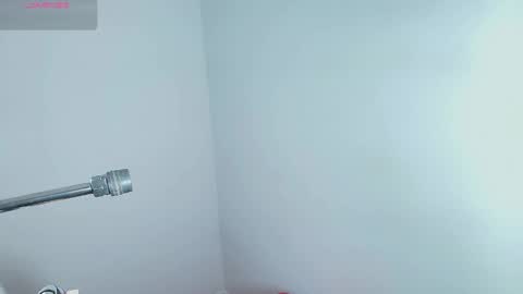 Snapshot of lizz_tender chatting on October 13, 12:29 pm Lizz  online show from October 13, 12:29 pm