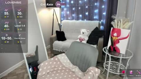 Lizzy online show from April 3, 11:33 pm