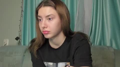 lizzi_muur online show from January 19, 6:32 pm