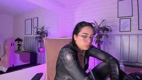  Lizzie  online show from September 28, 12:36 pm