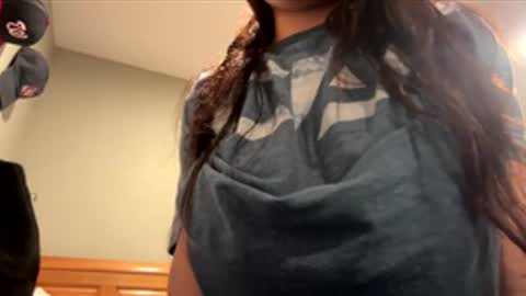 lizzy20066 online show from November 28, 5:15 am