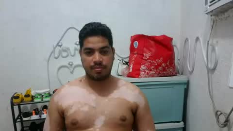 lizzy_955413 online show from June 25, 2:41 am