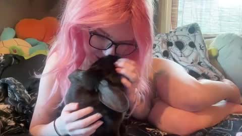 Snapshot of lizzyylovesick chatting on March 3, 4:58 pm lizzybunny online show from March 3, 4:58 pm