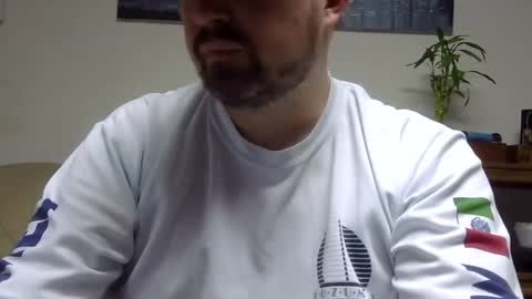 lj345689 online show from May 1, 4:34 pm