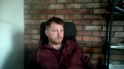 Snapshot of lllukasssxxx chatting on December 18, 11:13 am lllukasssxxx online show from December 18, 11:13 am