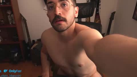 Snapshot of lobito_blanco97 chatting on October 22, 4:41 pm Lobito blanco Thefckingwolf main account online show from October 22, 4:41 pm