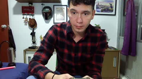 Lobo online show from December 17, 2:12 am