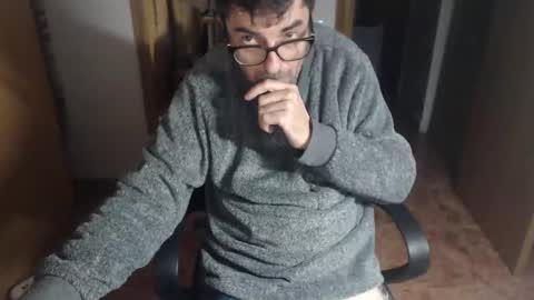 lobosolitario73 online show from December 3, 1:26 am