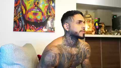 logan_hugh8 online show from September 13, 5:10 am