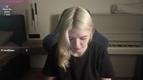 Logan and Katana online show from July 16, 5:16 pm