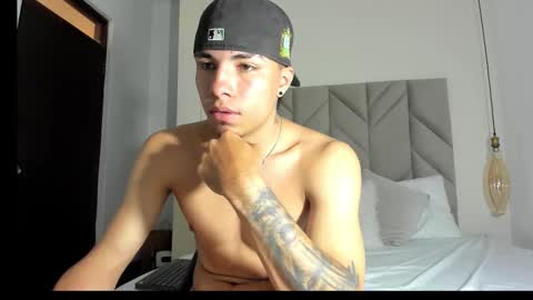 LoganGreys online show from February 17, 8:30 pm