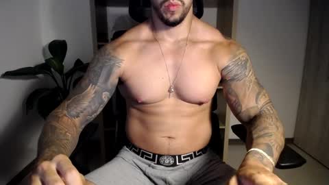 Logan Wolfp online show from May 8, 2:06 am