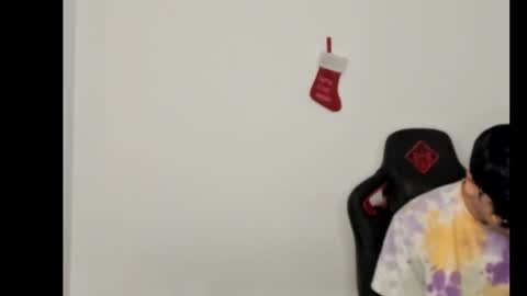 Logan online show from December 3, 8:33 am