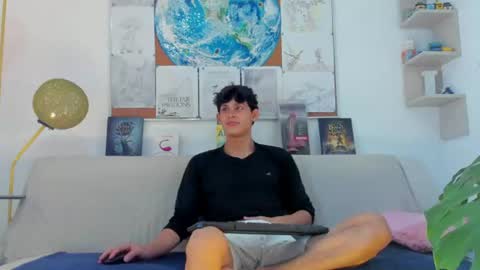 loganoficialx online show from July 14, 6:02 pm