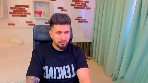LoganStroud online show from June 18, 9:58 am