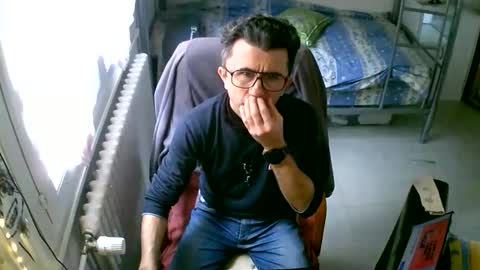 lokoum39 online show from March 29, 1:35 pm