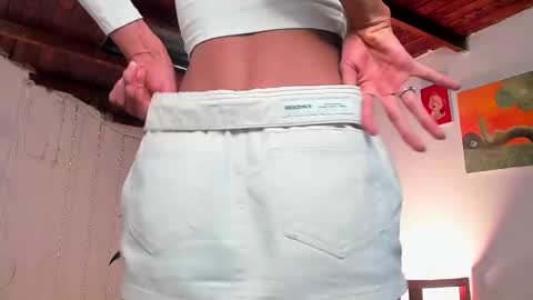 mara online show from March 3, 9:48 pm