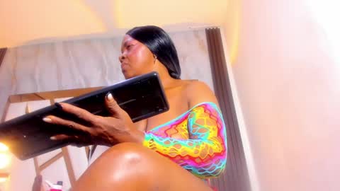 Lola online show from September 24, 11:28 am