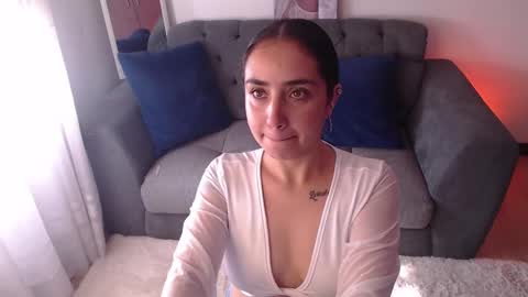 lolaandcamille online show from March 10, 1:10 pm