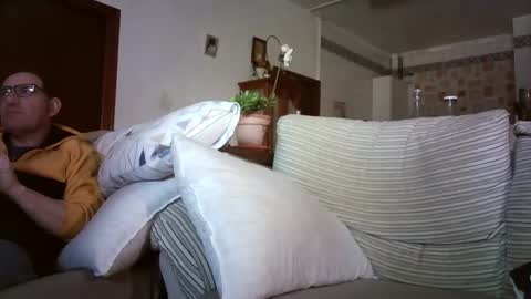 LOLA HUESO y ERIC online show from February 12, 3:59 pm