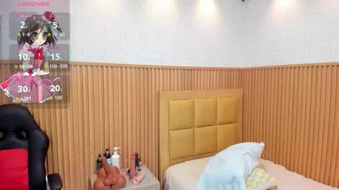 LOLA online show from November 8, 4:15 am