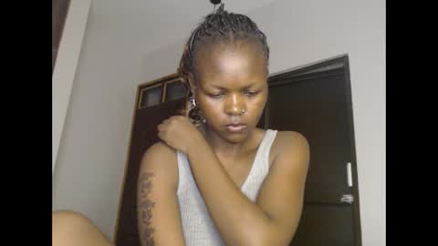 Snapshot of lolamia7 chatting on March 10, 4:07 am lolamia7 online show from March 10, 4:07 am