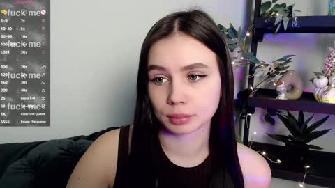 lolapalmer_ online show from February 20, 7:52 pm