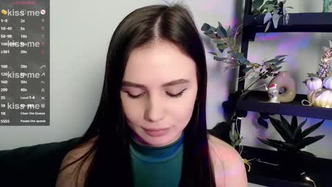 lolapalmer_ online show from February 27, 2:14 am