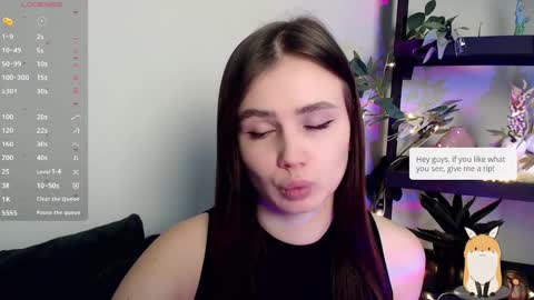 lolapalmer_ online show from January 23, 7:51 pm
