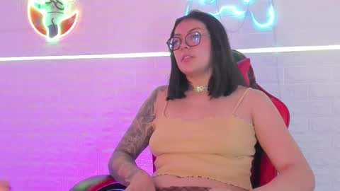 Lola online show from October 29, 12:07 pm