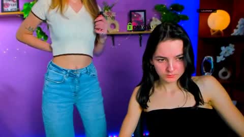 lole ti online show from April 15, 6:44 pm